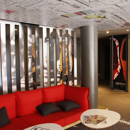 Ibis Centre Hotel 3*
