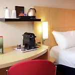 ホテル イビス サントル