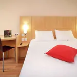 ホテル イビス サントル
