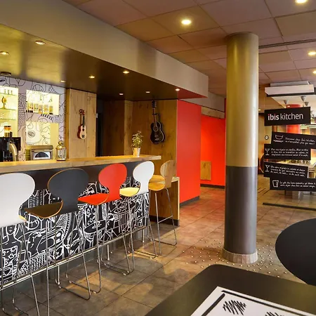 Ibis Centre Hotel 3*