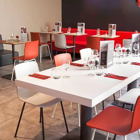 Hotel Ibis Centre 3*