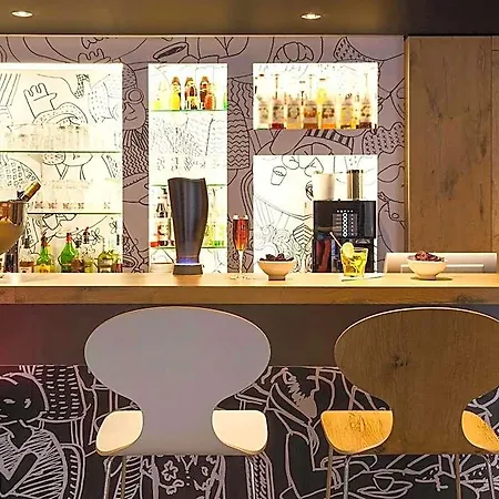 Ibis Centre 3*