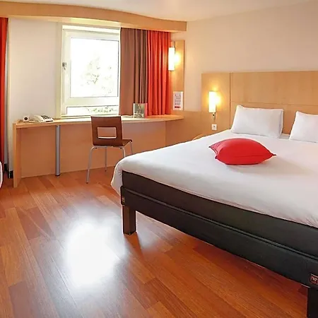 Ibis Centre Hotell