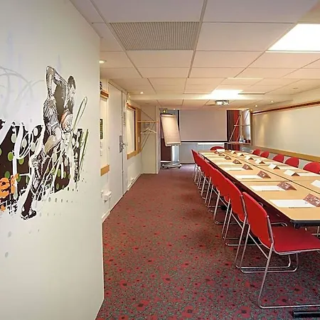 Ibis Centre