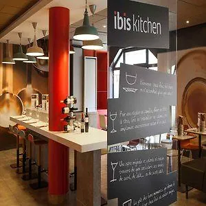 Hotel Ibis Centre 3*