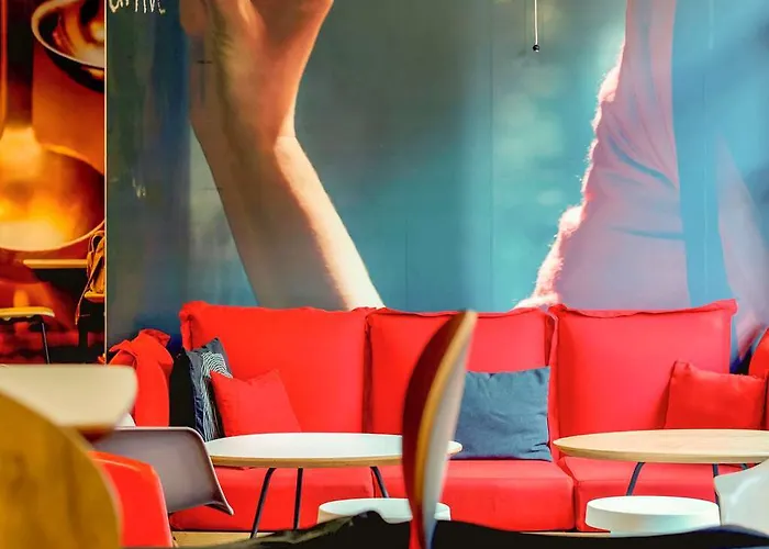 Ibis Centre Hotel 3*