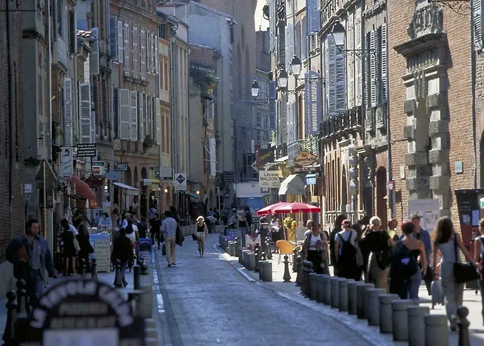 Hotel Ibis Centre 3*