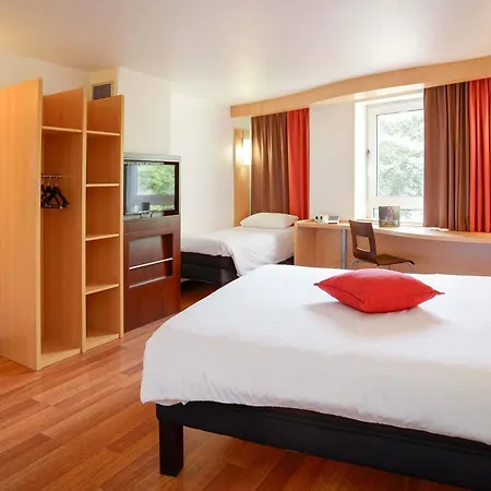 Ibis Centre מלון 3*
