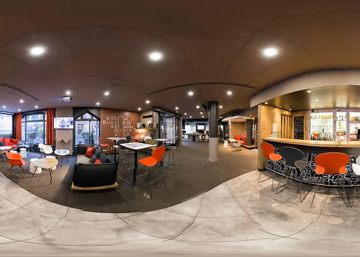 מלון Ibis Centre 3*