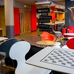 Ibis Centre