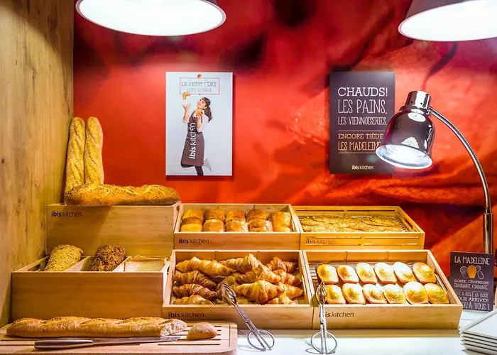 Ibis Centre Hotel 3*